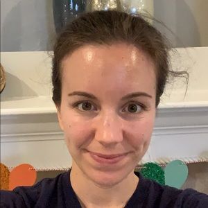 Meet your Posher, Becca